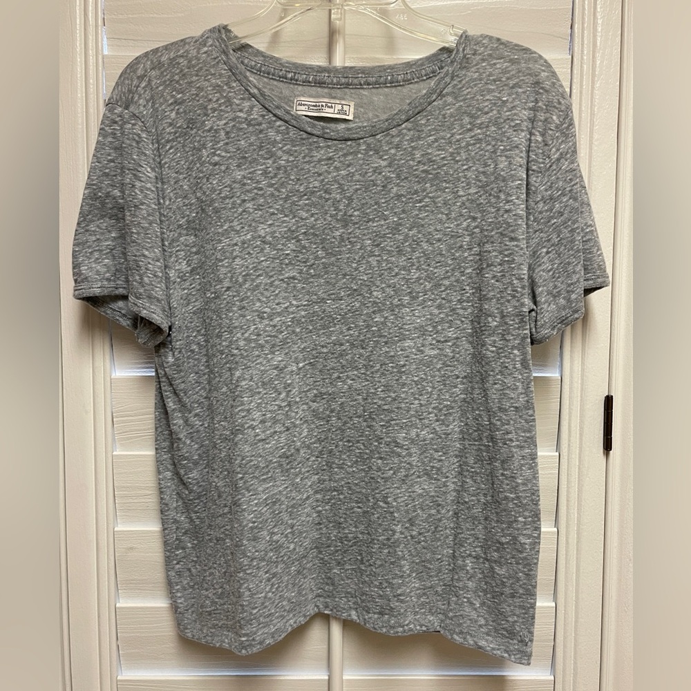 Abercrombie Grey Essentials Short Sleeve Tee - Size S